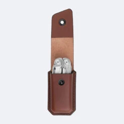 Étui Cuir Tanné Végétal Taille Large - AINSWORTH Pour Pince LEATHERMAN -Pêche Produits Magasin etui cuir tanne vegetal taille large ainsworth pour pince leatherman 2